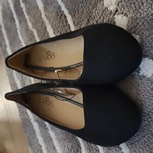 18 Shoes Size 7 Black Ballet Flats